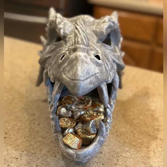 Monster Bash Werewolf 1997 Plush & Dragon Skull Candy Bowl -Bundle - Picture 4 of 16